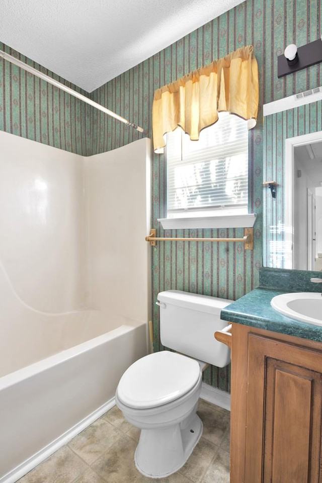 934 Poppleton Dr - Photo 3 of 10