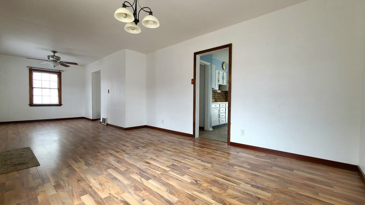 2468 S 11th St - Photo 3 of 14