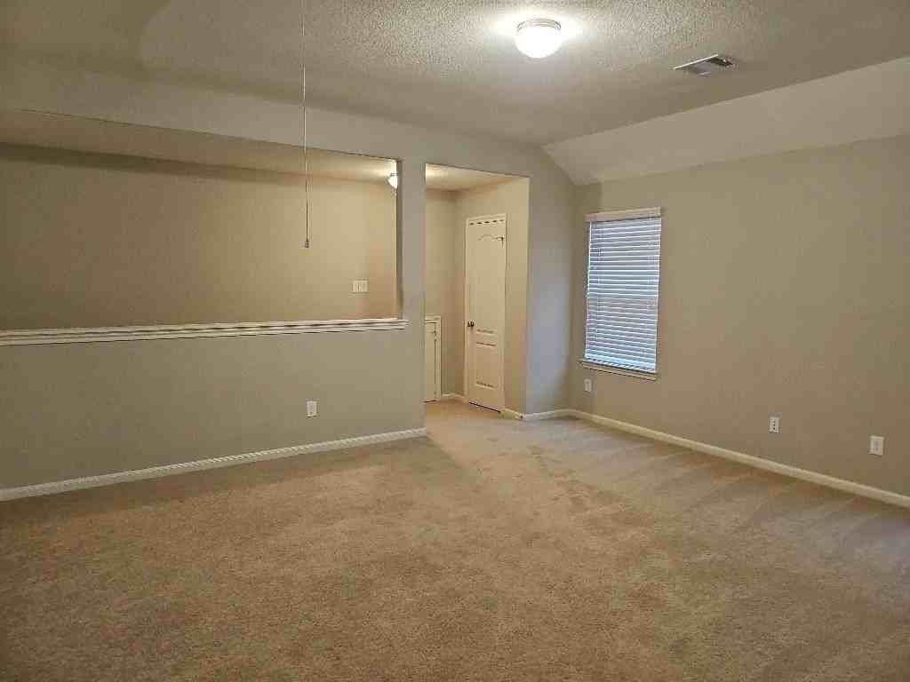 16110 Swift Fox Ct - Photo 5 of 23