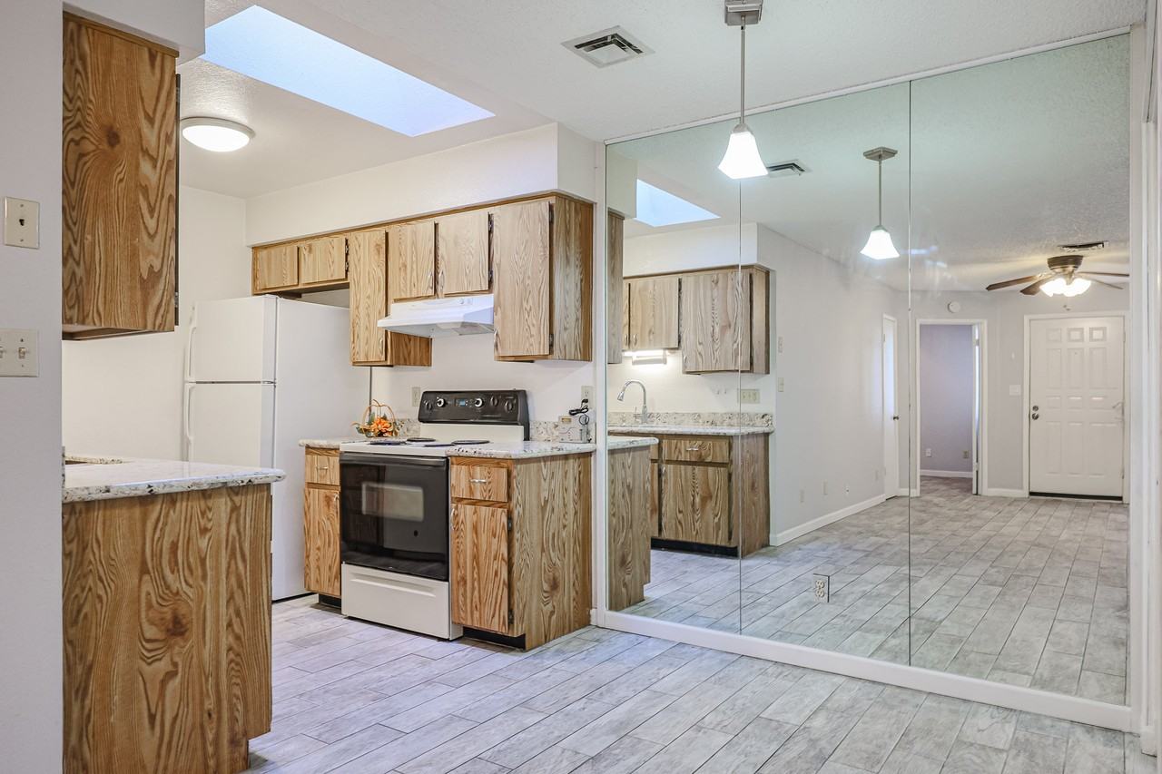 9020 W Highland Ave #107 - Photo 7 of 22