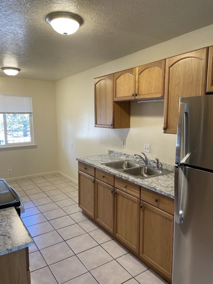 313 Montclaire Dr Se - Photo 6 of 50