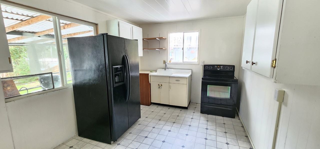 231 E Lakeview Dr - Photo 3 of 7