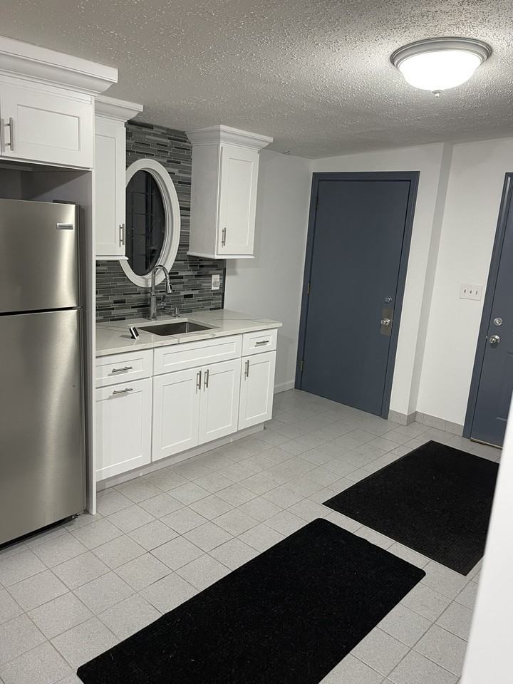 387 Boston Post Rd #1 - Photo 2 of 8