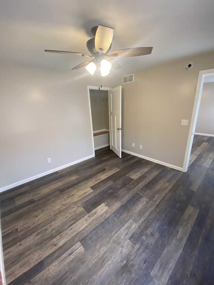 247 East Walnut Street #F - Photo 7 of 8