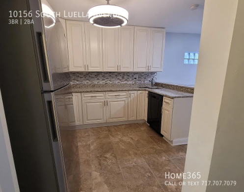 10156 S Luella Ave - Photo 3 of 18