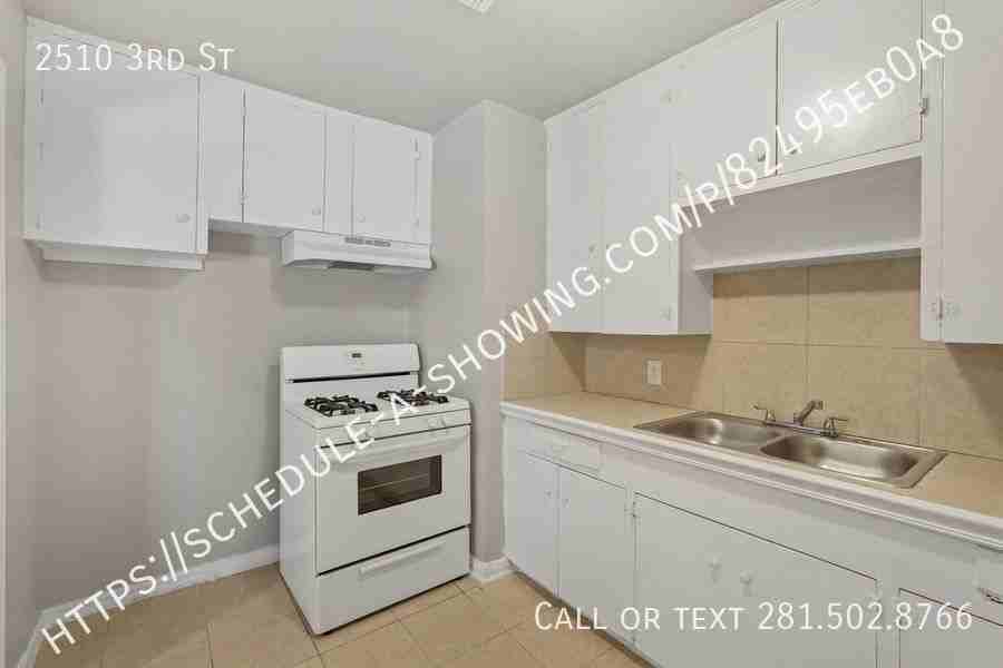 2510 3rd St - Photo 3 of 19