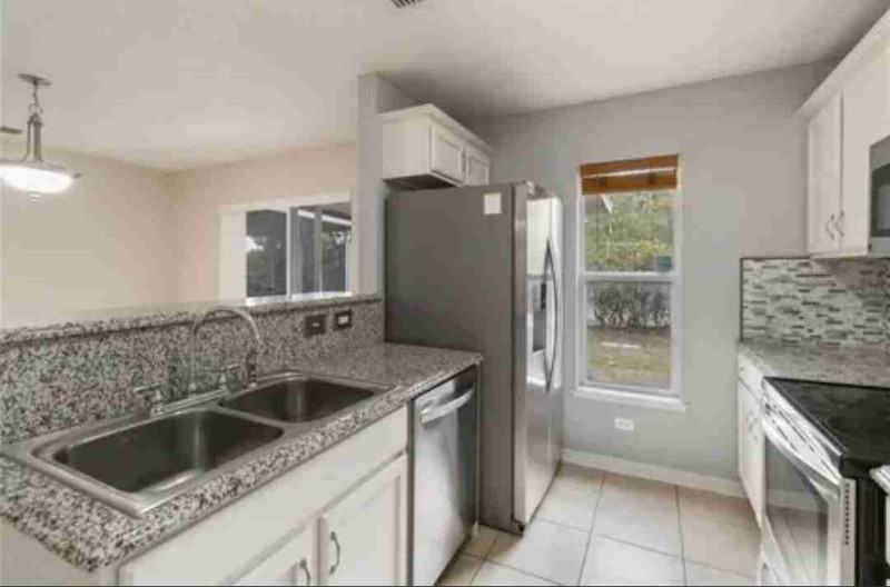 2741 Dodds Ln - Photo 2 of 22