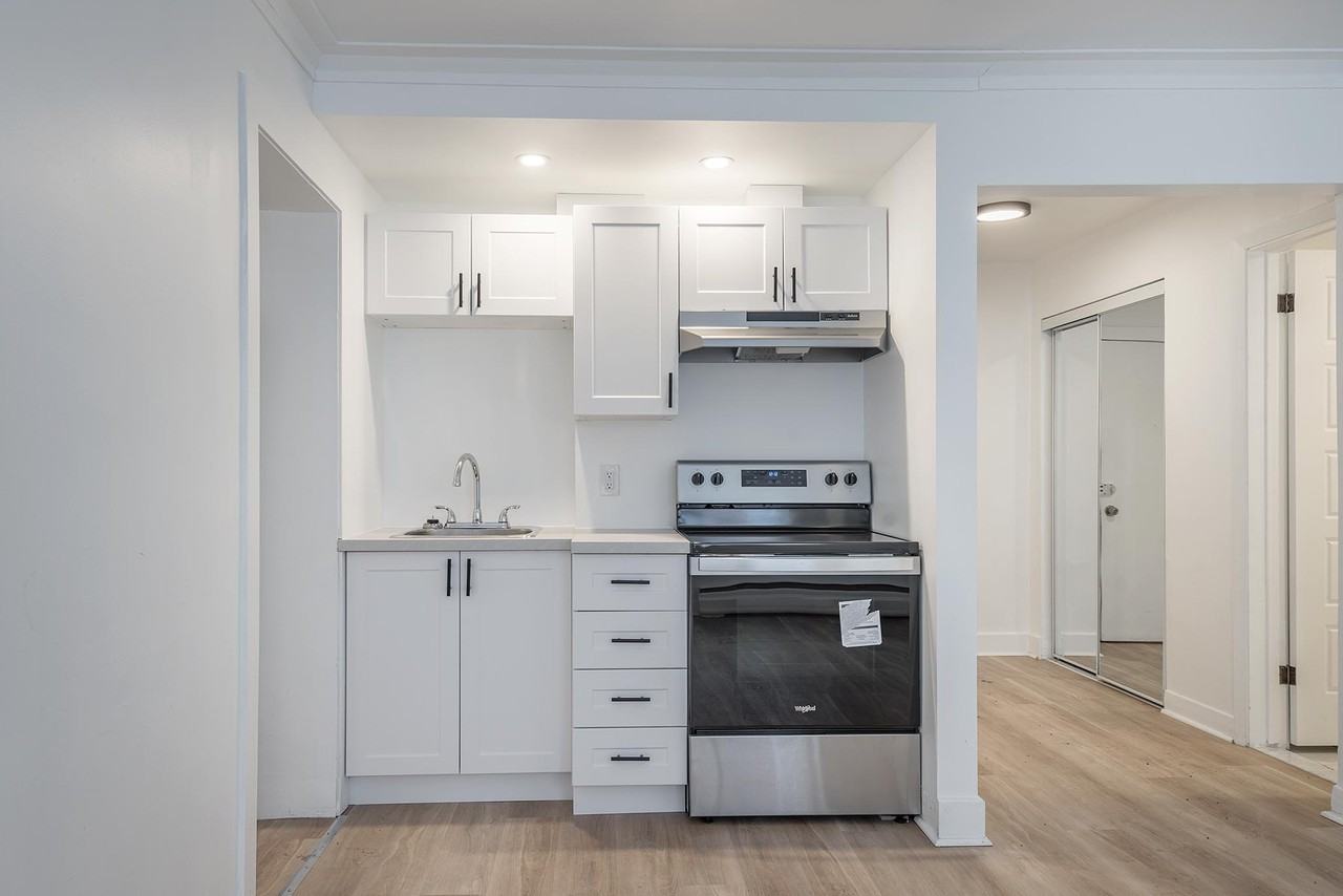 4865 Bourret - Photo 2 of 14