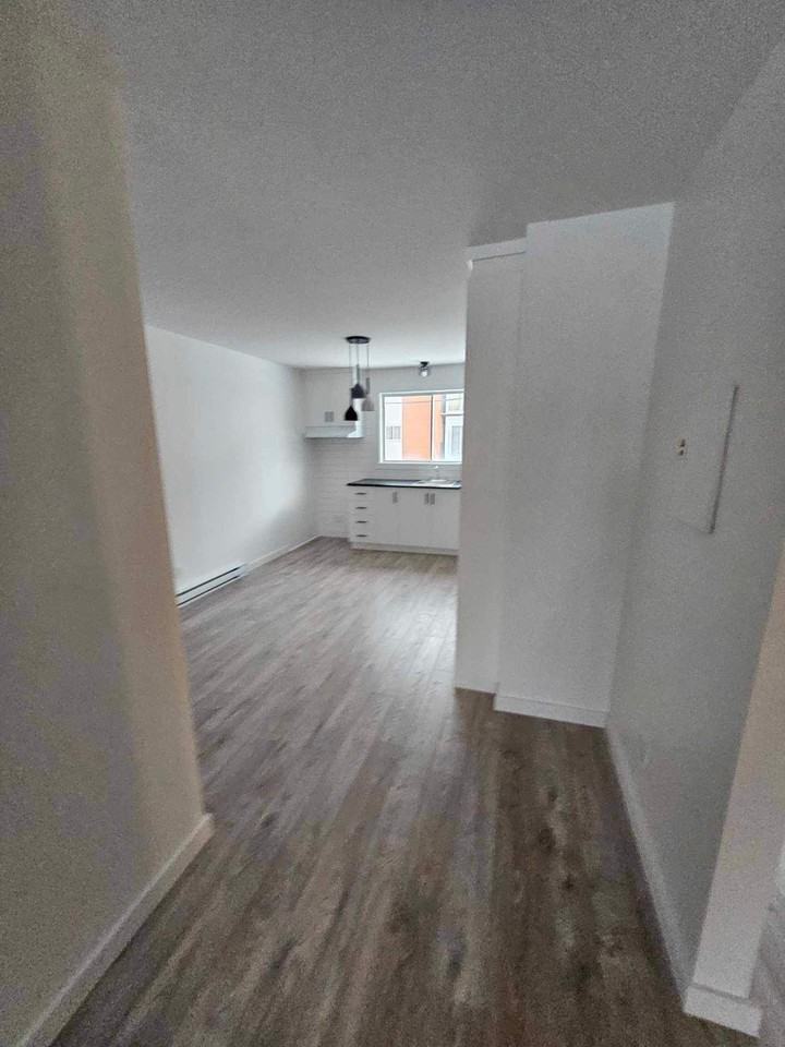 Regnault complex - Photo 2 of 7