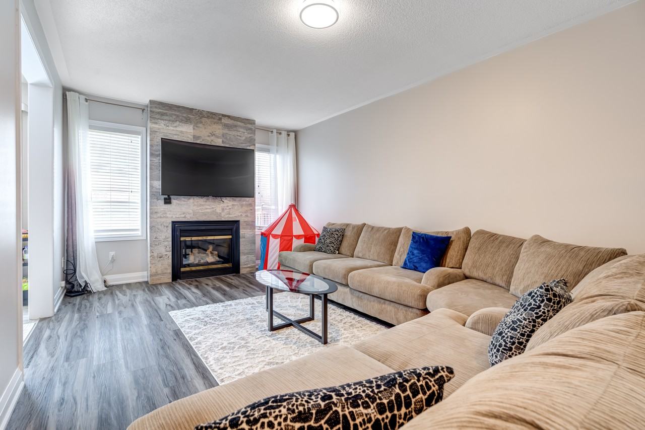 113 Destino Crescent - Photo 2 of 5