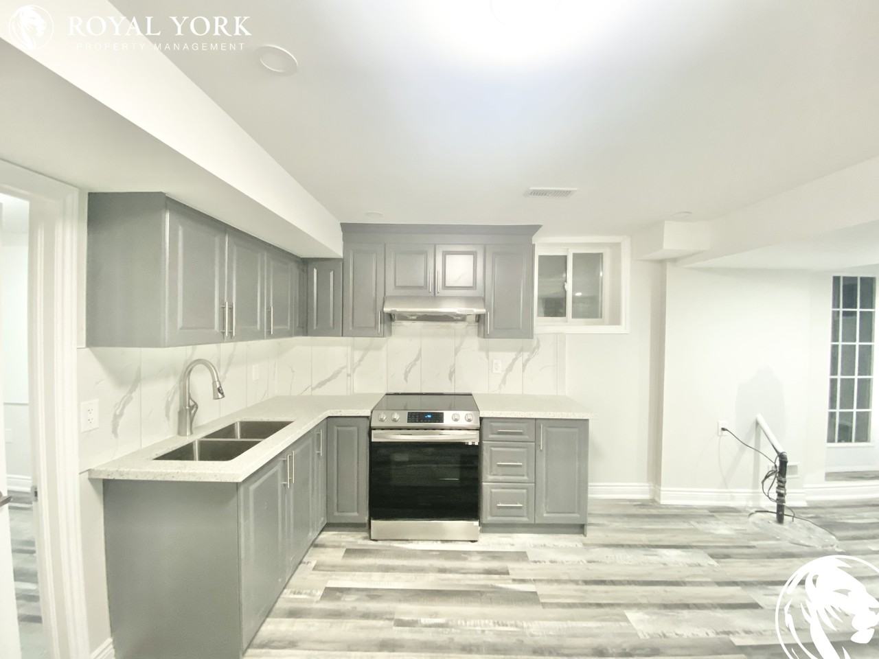 81 Pennyroyal Cres #2 - Photo 2 of 21