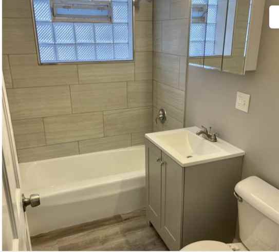 7812 7812 S Troy St #13 - Photo 4 of 6