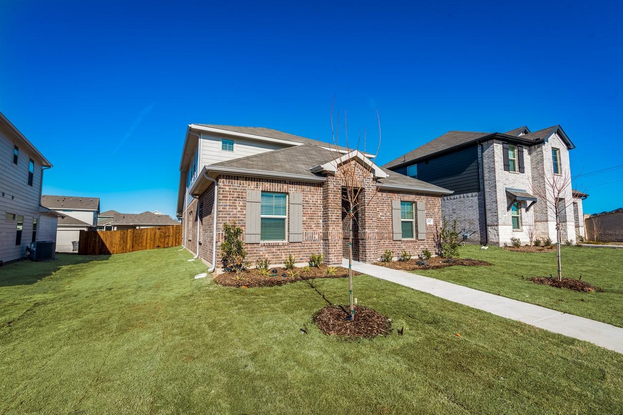 102 Monarch Way #NA - Photo 3 of 34