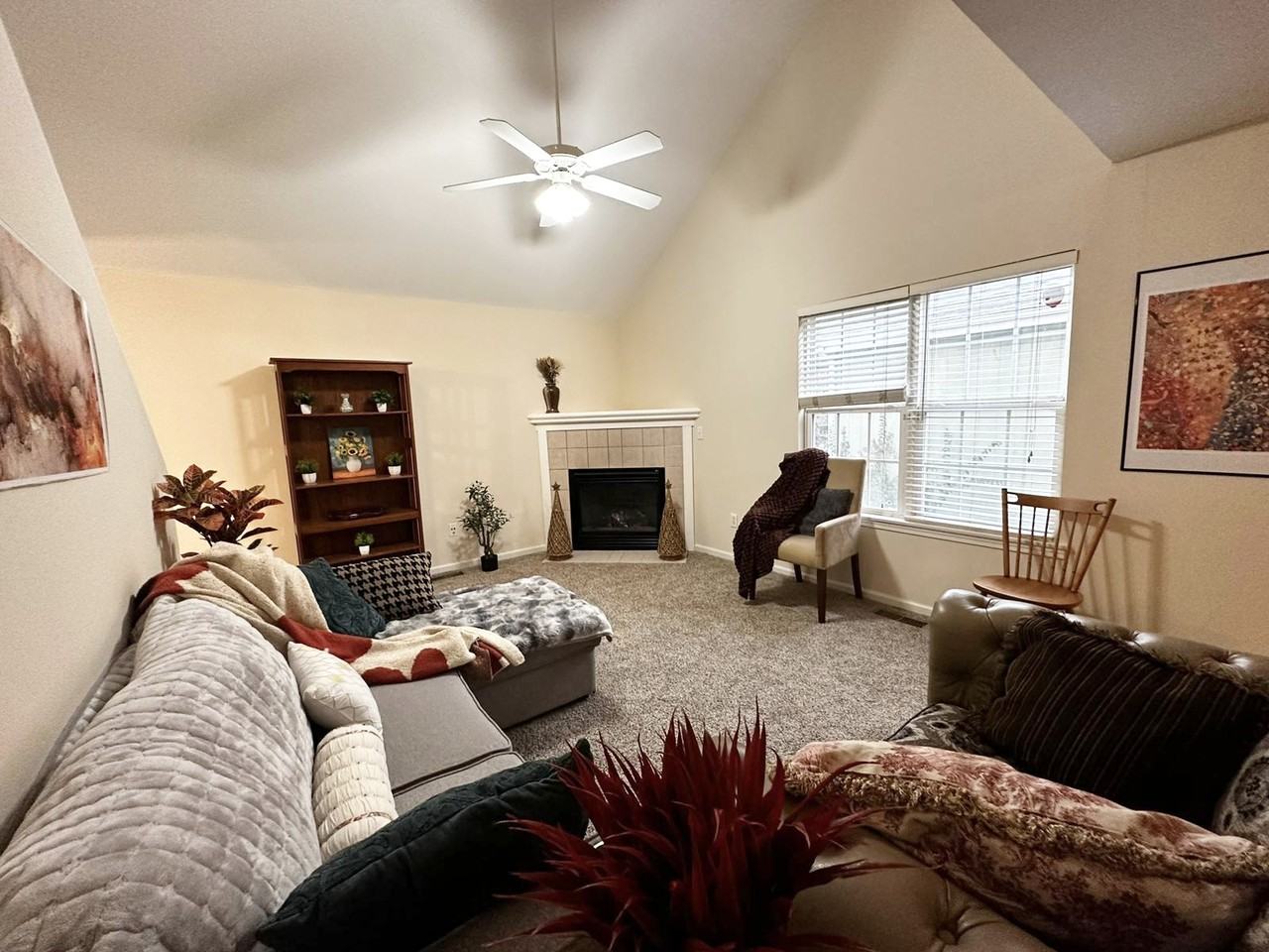 1511 Legend Trail Dr #B - Photo 4 of 50