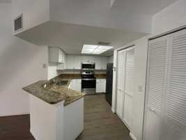 featured image of 1600 Crestwood Ct S #1611