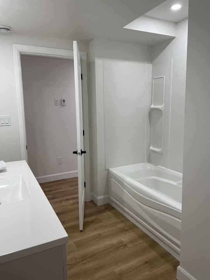 233 Mill Street West #B - Photo 6 of 28