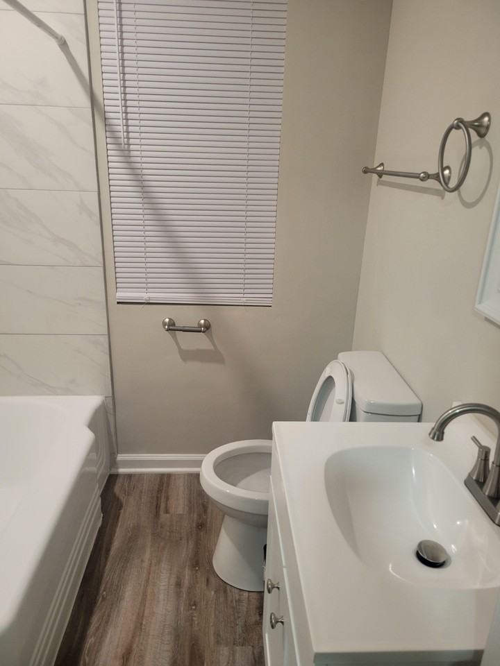 E Northern Pkwy - Photo 2 of 14