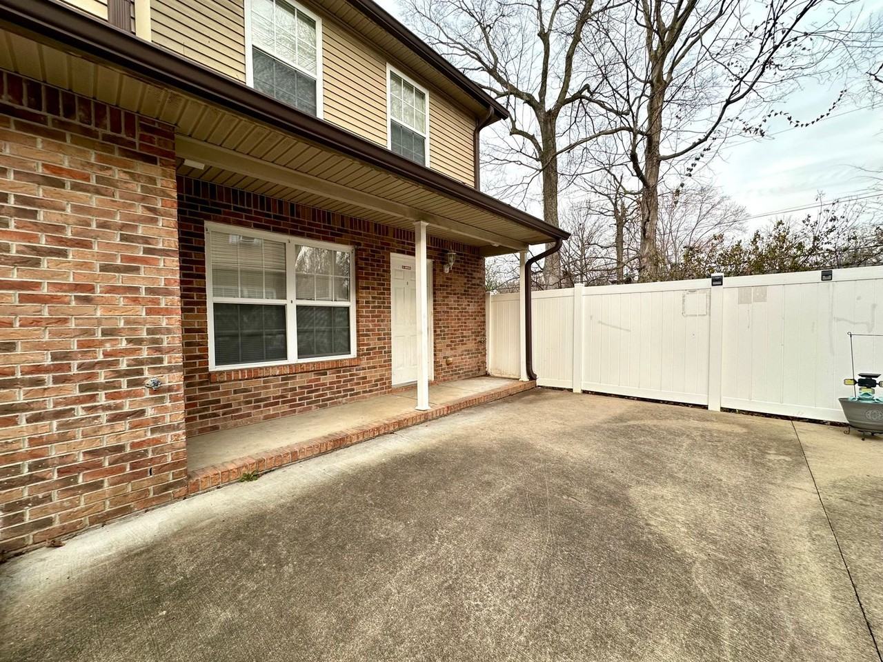Condor Court - Photo 3 of 38