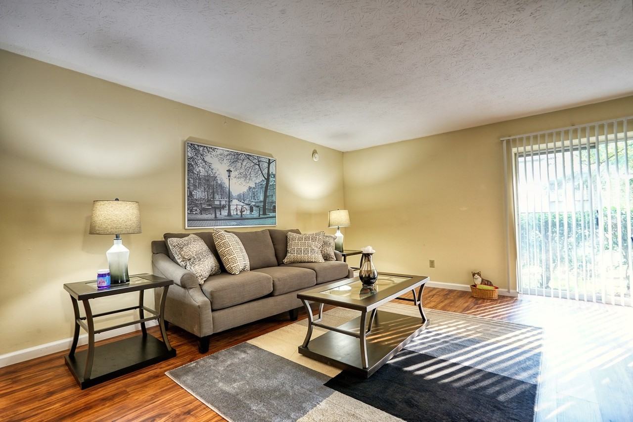 Oak Creek Apartments - Photo 2 of 27