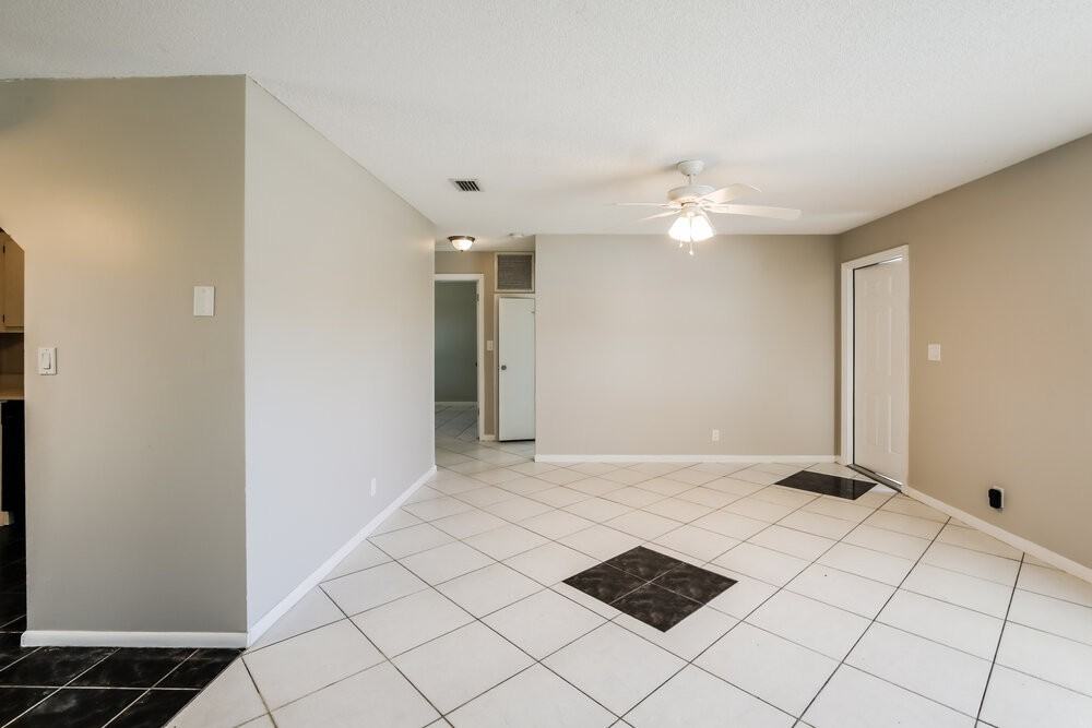 8251 Sw 11th St - Photo 3 of 16