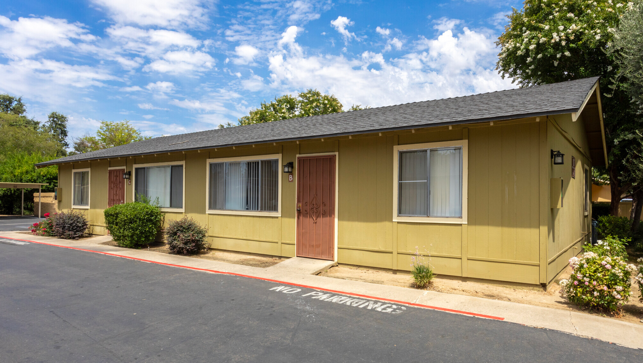 Brookdale Gardens - Photo 2 of 29