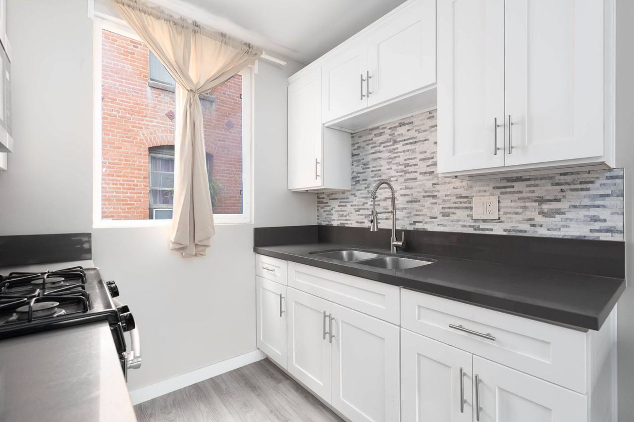 Kenmore Commons - Photo 5 of 18