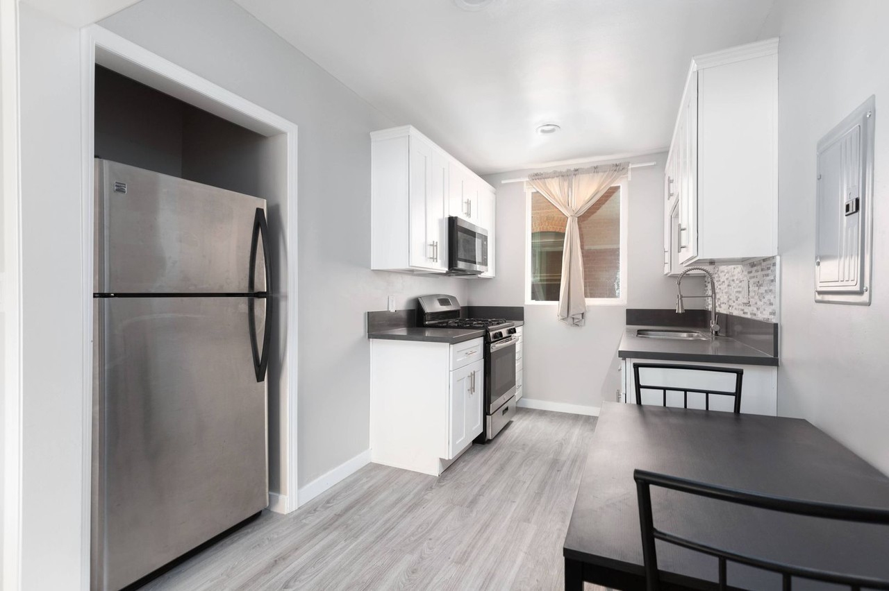 Kenmore Commons - Photo 6 of 16