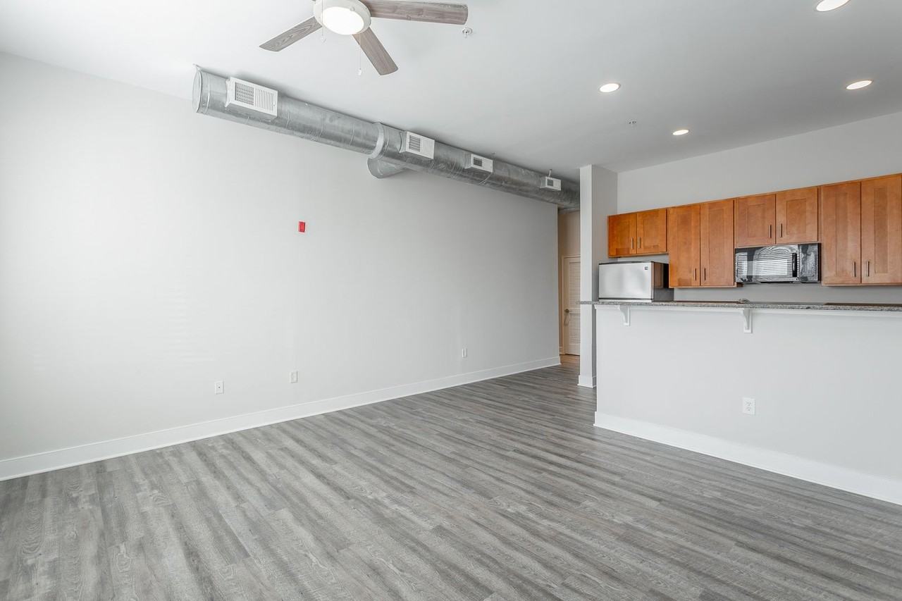 Southside Flats - Photo 4 of 21