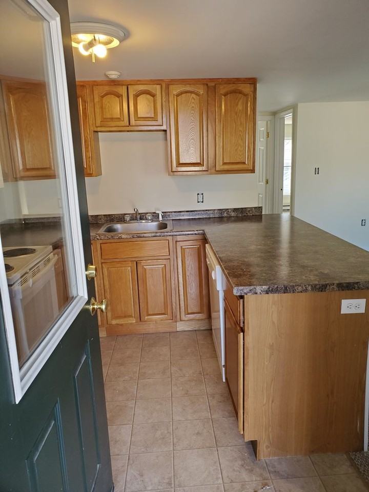 12 Salmon Street - Photo 3 of 29