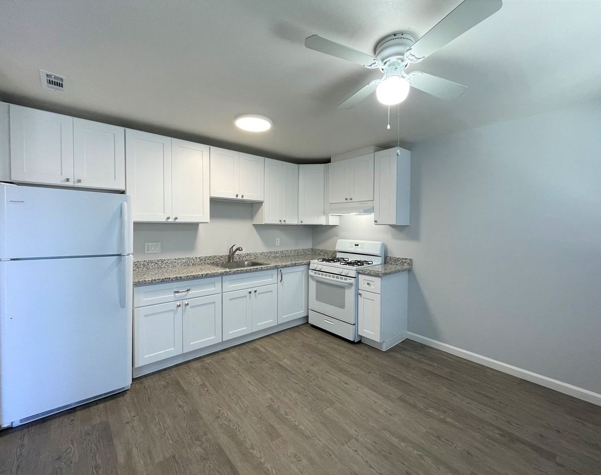 613 Camanche Lane - Photo 2 of 15