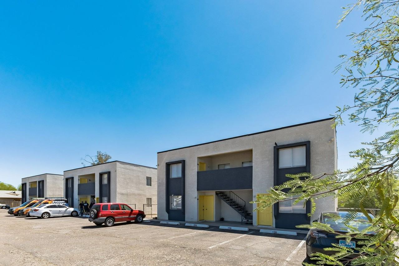 Park Avenue - Photo 3 of 25