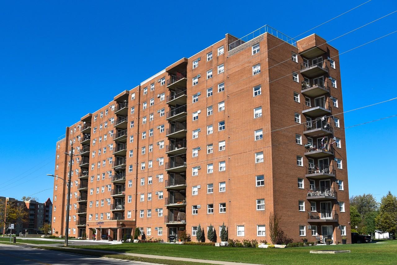 Lakeview Towers Apartments 101 Robson Rd, Leamington, ON N8H 4R6 Zumper