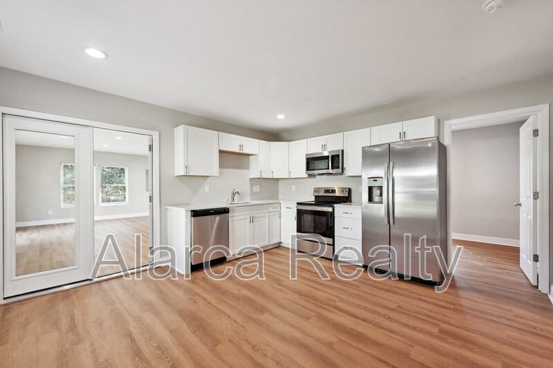 1217 Skyview Rd - Photo 2 of 18