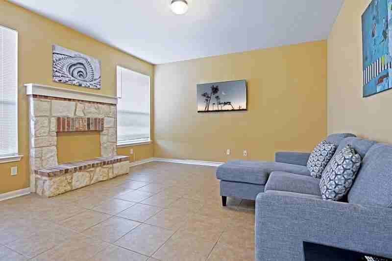 19125 Smith Gin St - Photo 2 of 7