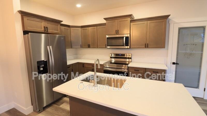 61379 Brosterhous Rd #1 - Photo 5 of 50