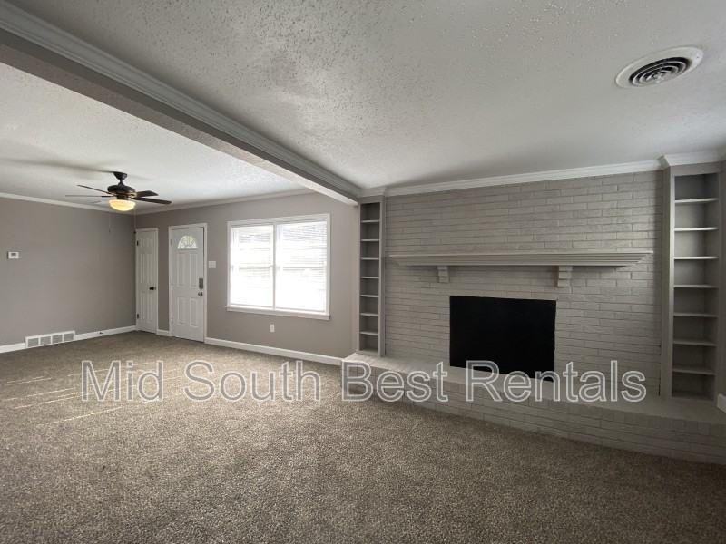 3162 Clarendon Rd - Photo 2 of 8