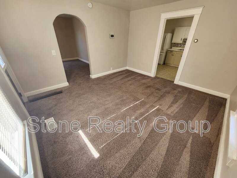 2816 Dean Ave - Photo 6 of 7