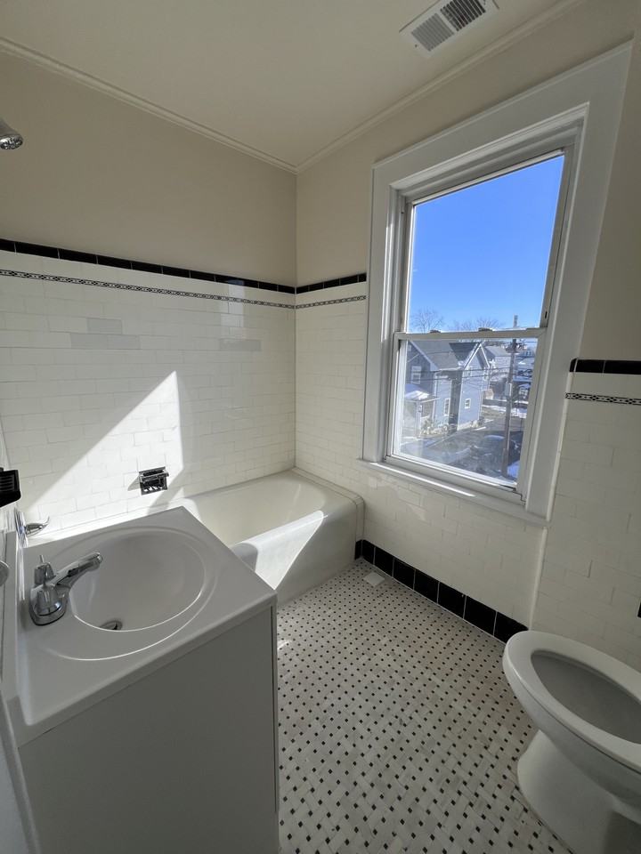 36 Hillman Street 2 - Photo 3 of 6