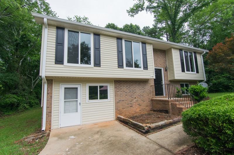 180 Arthur Cir - Photo 2 of 26