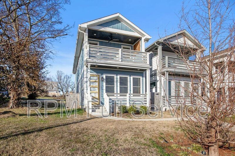 2312 Merry St - Photo 2 of 38