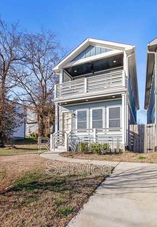 2312 Merry St - Photo 4 of 38