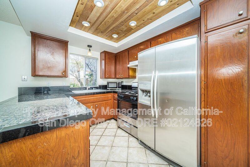 2412 Kimberly Pl - Photo 2 of 33