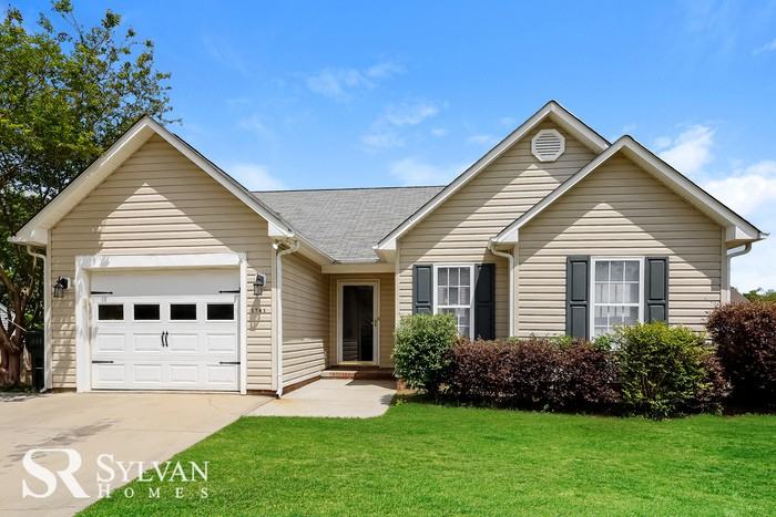 1741 Heathland Dr - Photo 2 of 16