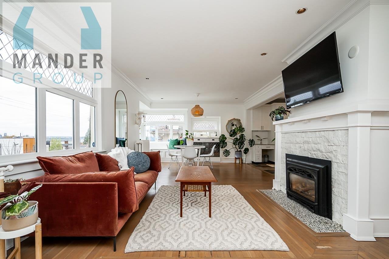 448 14th Street West - Photo 2 of 26