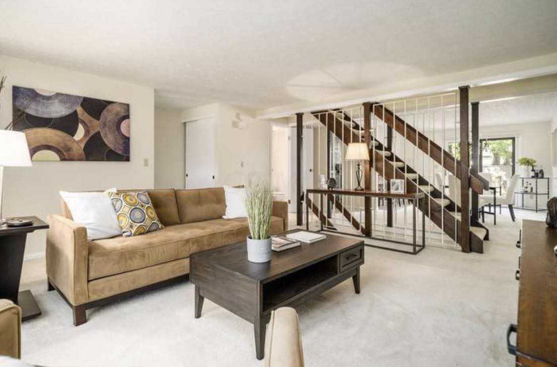 1681 Saint Albans Ct #22-81 - Photo 3 of 9