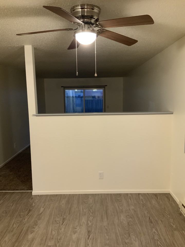 145 Northwest 15th Street #NA - Photo 3 of 9