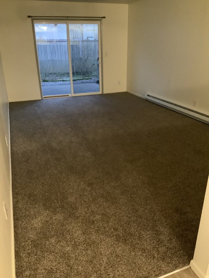 145 Northwest 15th Street #NA - Photo 4 of 9