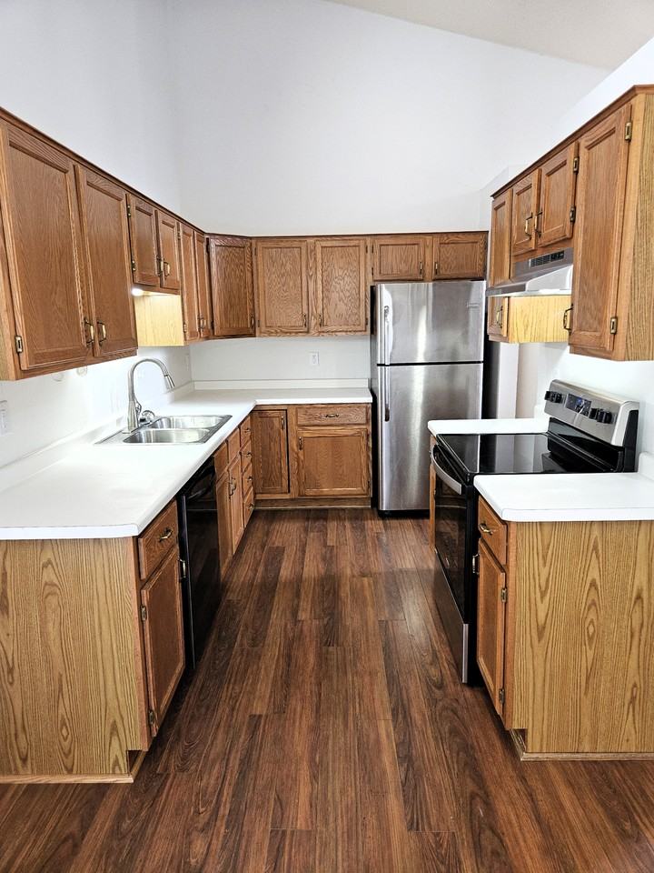 7891 72nd St S #72ndSTREET - Photo 2 of 27