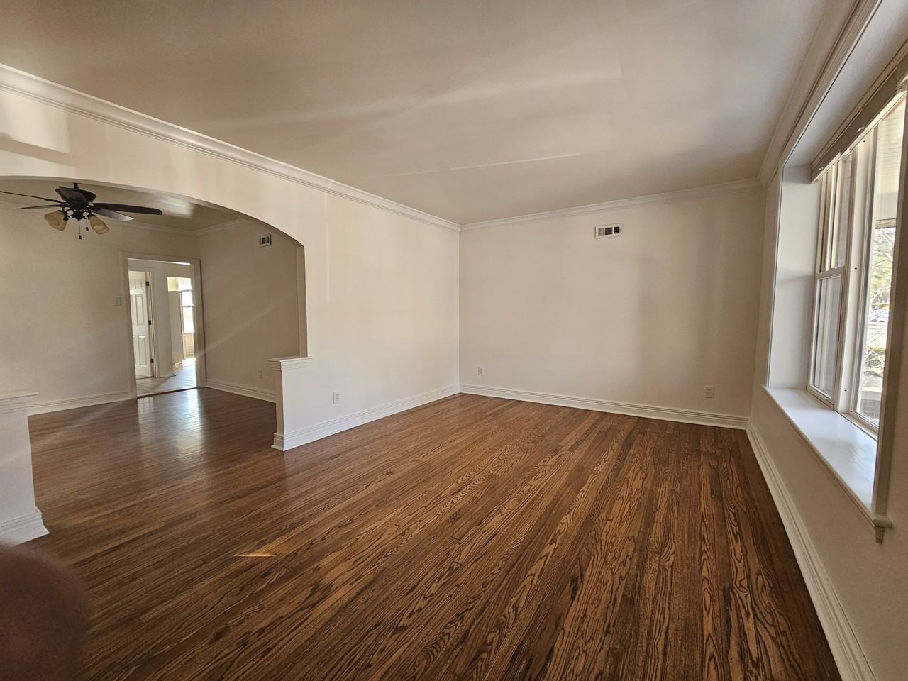 5040 Sutherland Ave #1 - Photo 2 of 19