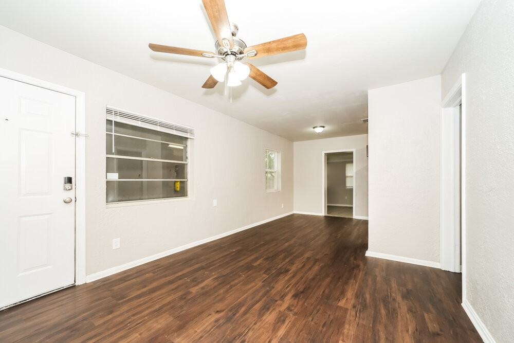 439 Sapelo Rd - Photo 3 of 16